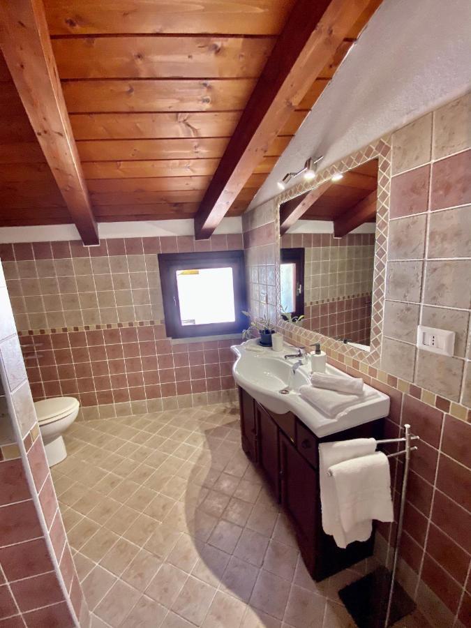 Casadina Apartment Iun Q2891 Oschiri Bagian luar foto